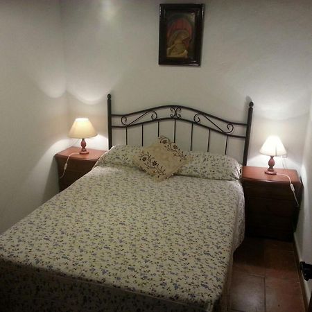 Apartamento Fatima โกนิล เด ลาฟรอนเตรา ภายนอก รูปภาพ