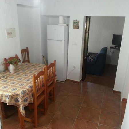 Apartamento Fatima โกนิล เด ลาฟรอนเตรา ภายนอก รูปภาพ
